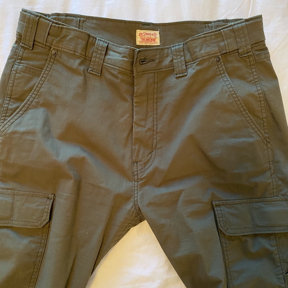 Army Green Men’s Levi Cargo Pants W32 L30